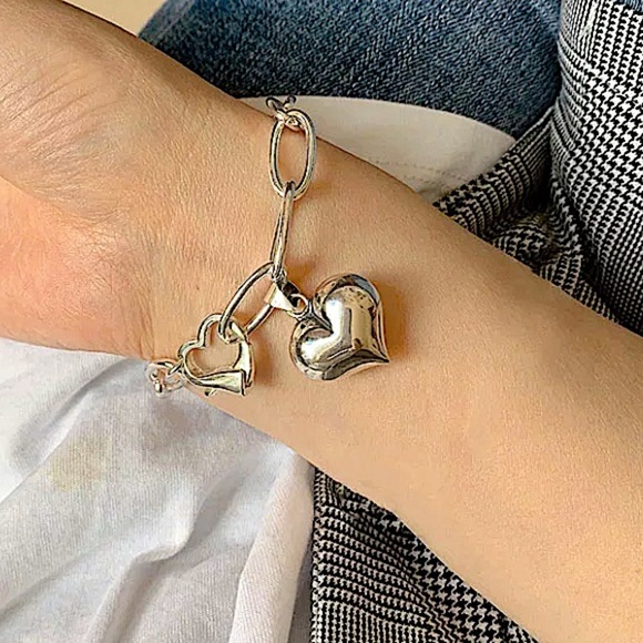 Heart Charm Sterling Silver Chain Link Bracelet - Picture 1 of 5